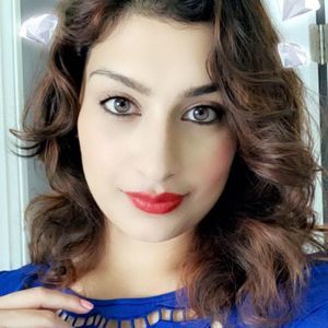 Meet your Posher, Hira